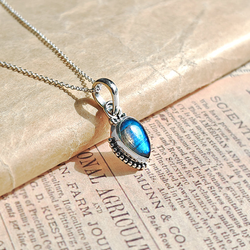 Colgante 'Ishtar' Labradorita y Plata de Ley 925