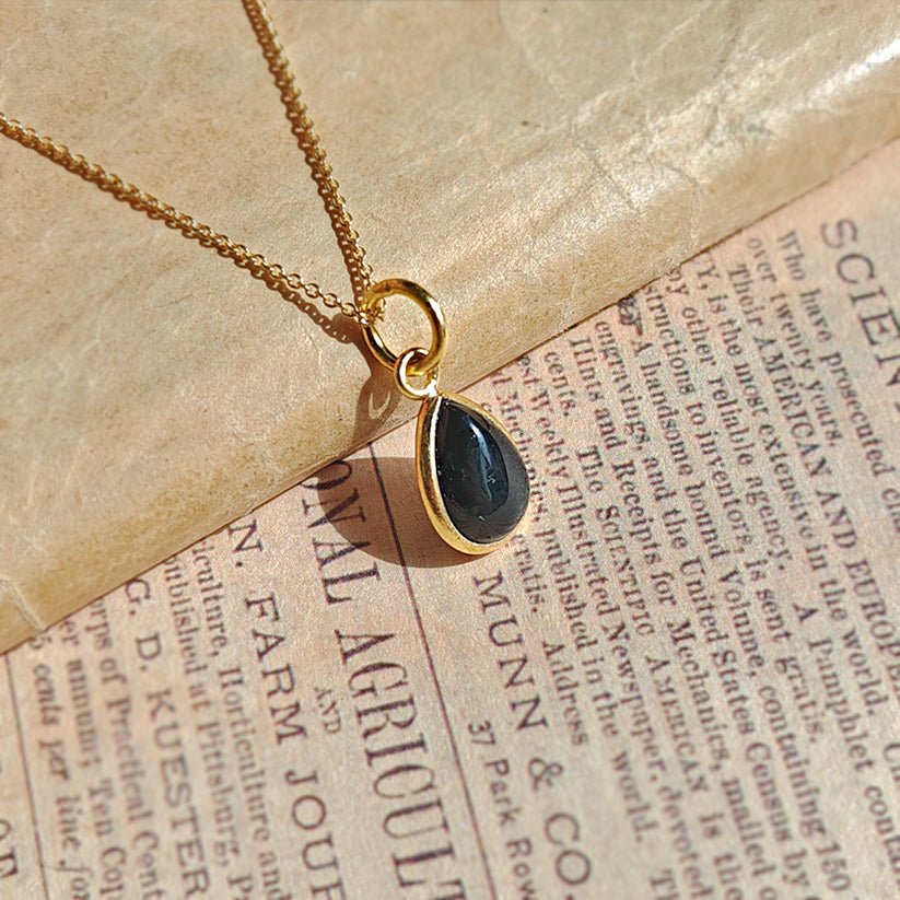 Colgante 'Aurora' Ónix S925 & Baño de Oro 18K - Mystical Tienda