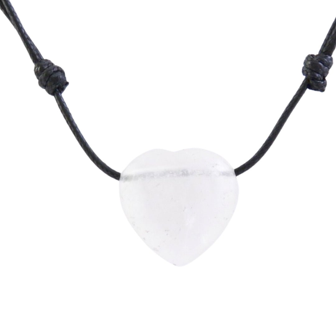 Colgante Corazón de Cuarzo Blanco con cordón - Mystical Tienda