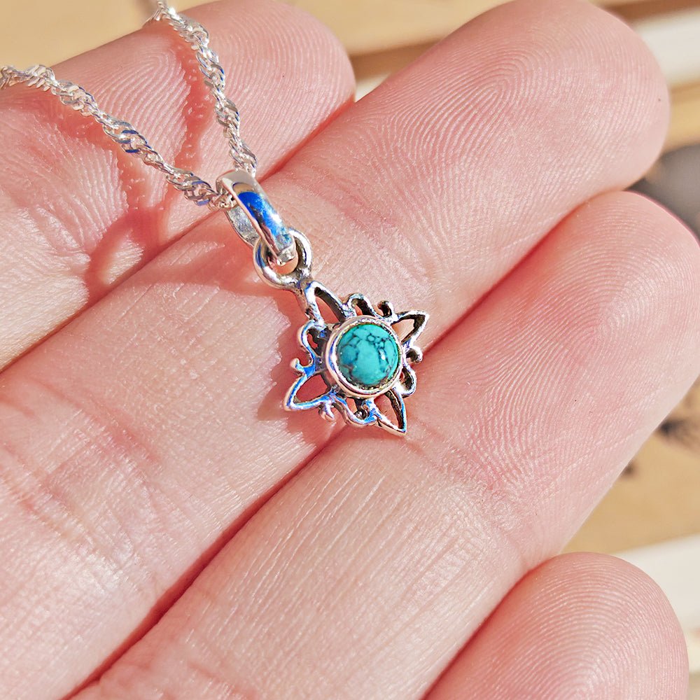 Colgante Nudo de Bruja 'Mini' Howlita en Plata de Ley 925 - Mystical Tienda