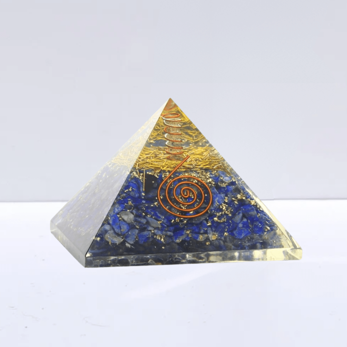 Pirámide Orgonita 'Sidera' - Lapislázuli - Mystical Tienda