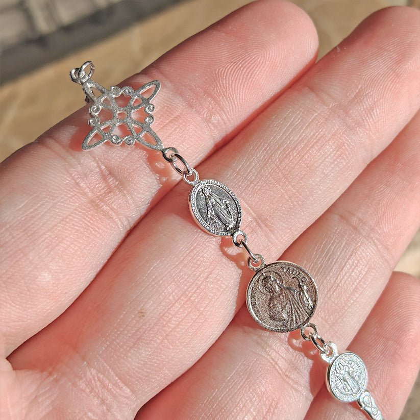 Pulsera Cuádruple de Protección S925: Cuatro Amuletos de Luz - Mystical Tienda