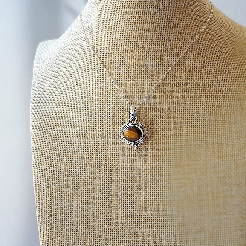 Collar Amisha Ojo de Tigre y Plata de Ley 925 - Mystical Tienda