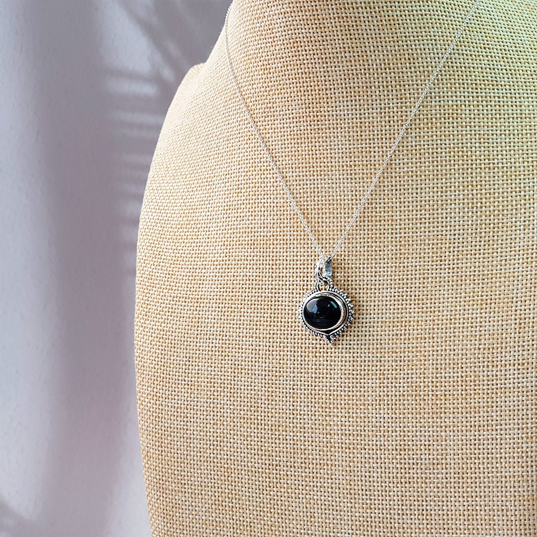 Collar Amisha Ónix y Plata de Ley 925 - Mystical Tienda