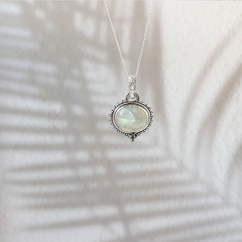 Collar Amisha Piedra de Luna y Plata de Ley 925 - Mystical Tienda