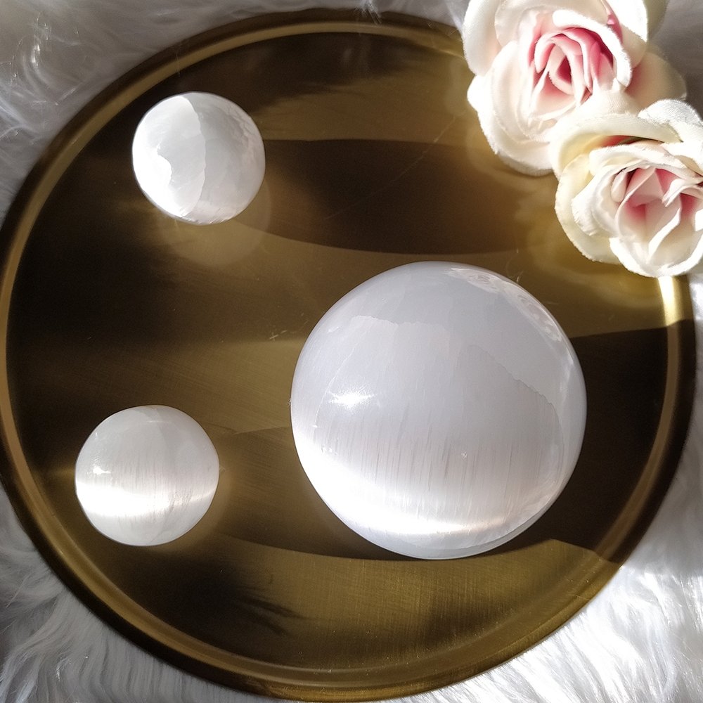 Esfera de Selenita - Mystical Tienda Esotérica y de Minerales