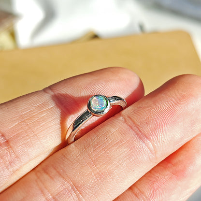 Anillo Círculo de Ópalo y Plata de Ley 925