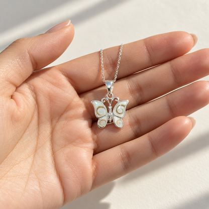 Colgante Mariposa Betsy Nácar - Plata de Ley 925