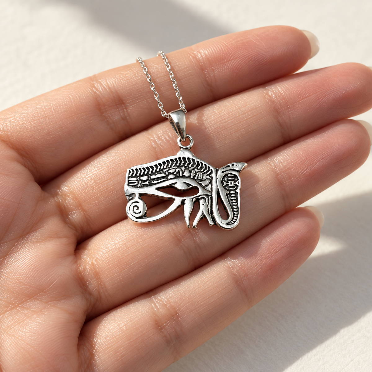 Colgante Ojo de Ra en Plata de Ley 925 - Amuleto Protector