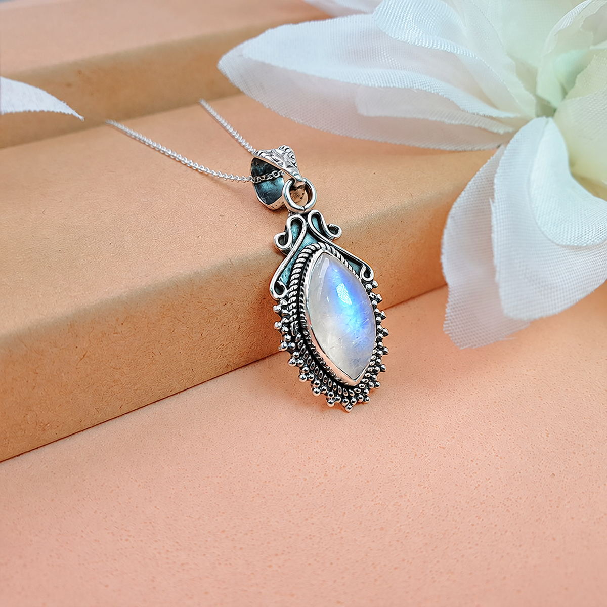 Colgante Lágrima Piedra de Luna y Plata de Ley 925