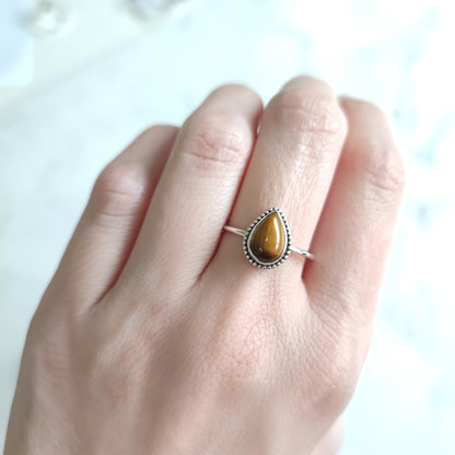 Anillo 'Nari' de Ojo de Tigre - Plata de Ley