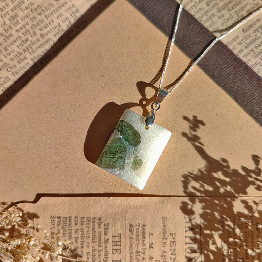 Colgante Cuarzo con Verdelita y Plata de Ley 925