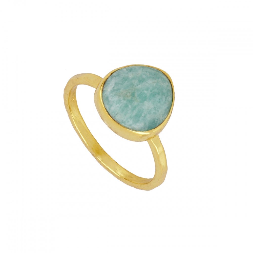 //mysticaltienda.com/cdn/shop/files/anillo-amira-de-amazonita-bano-de-oro-18k-186898.jpg?v=1719179751