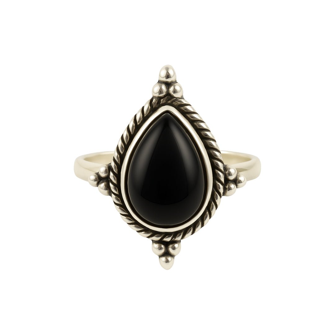 //mysticaltienda.com/cdn/shop/files/anillo-delhi-ajustable-de-onix-y-plata-de-ley-925-655305.jpg?v=1744443763