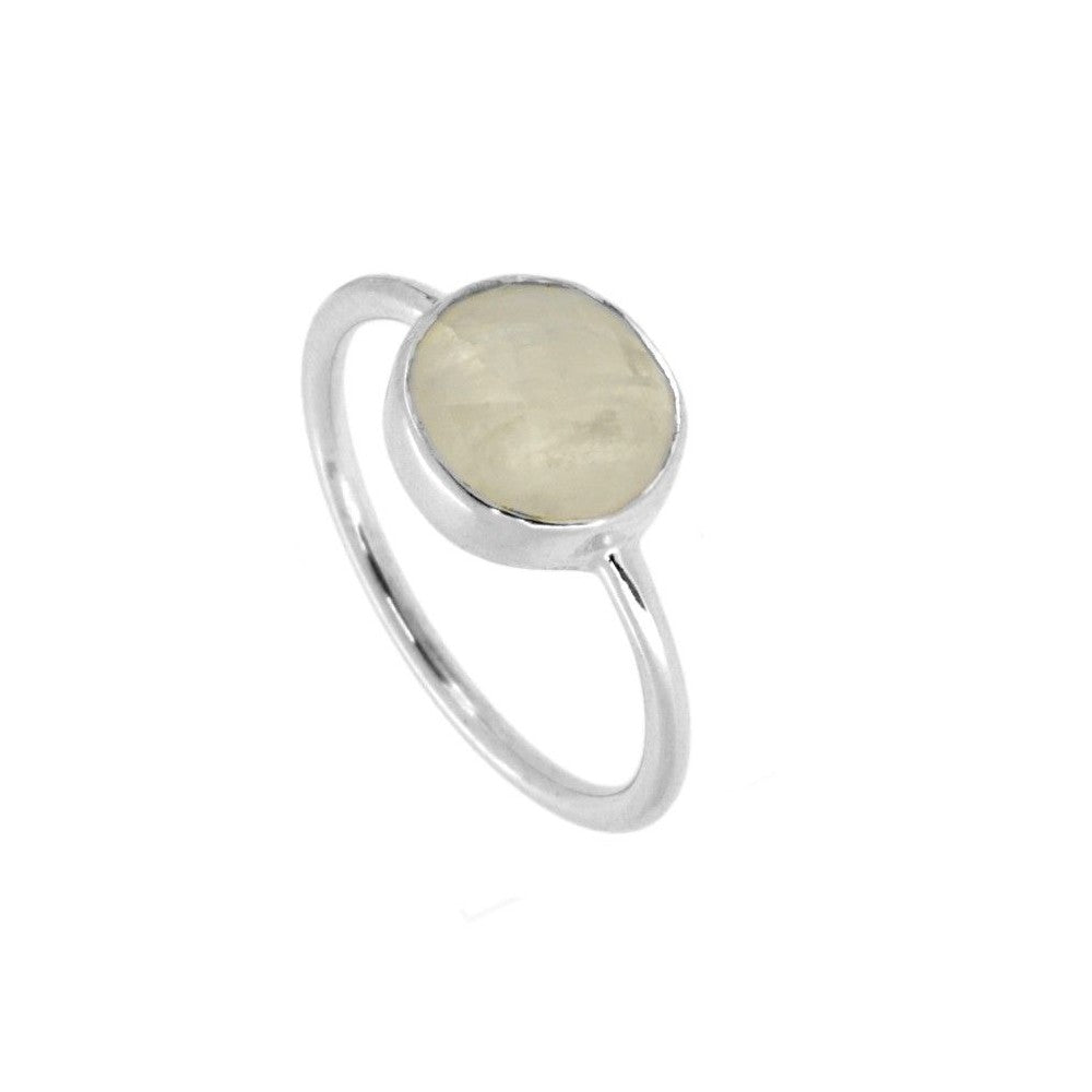 //mysticaltienda.com/cdn/shop/files/anillo-navani-de-piedra-de-luna-plata-de-ley-925-431023.jpg?v=1722181763