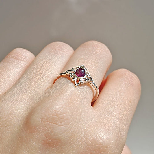 Anillo Nudo de Bruja con Amatista Plata de Ley 925 - Mystical Tienda