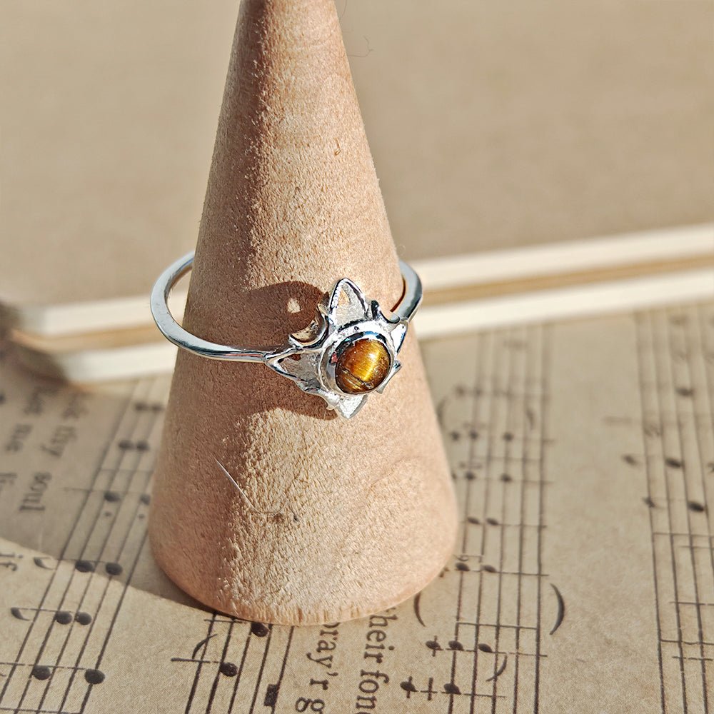 Anillo Nudo de Bruja "Wicca" con Ojo de Tigre - Plata de Ley 925 - Mystical Tienda