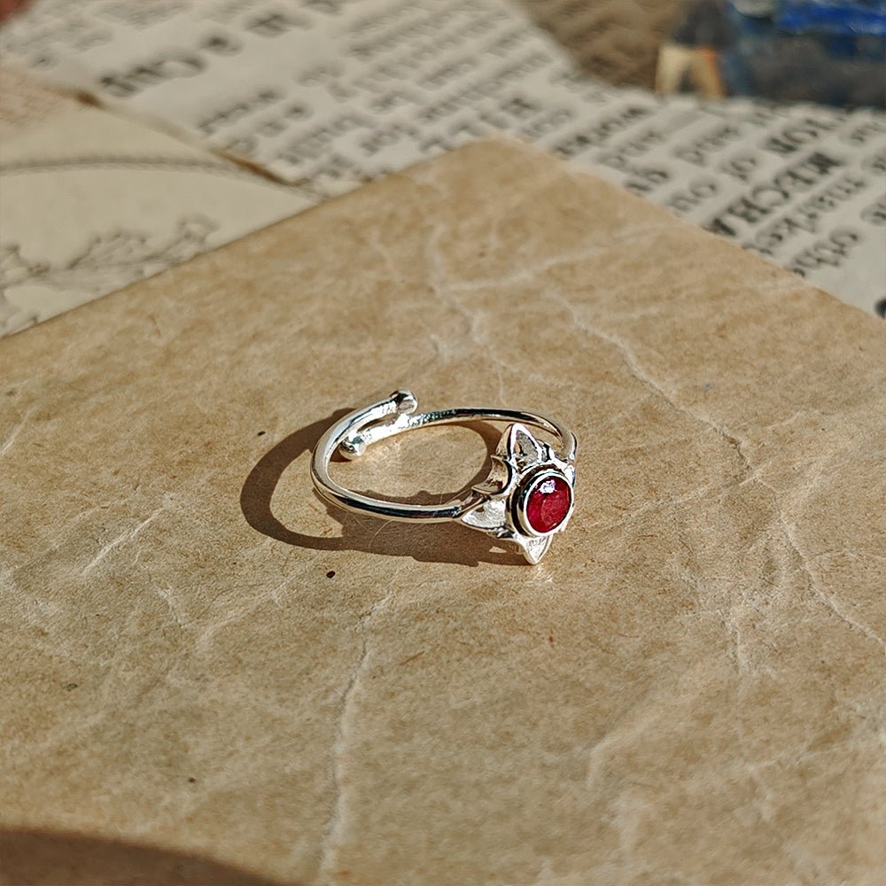 Anillo Nudo de Bruja 'Wicca' con Rubí - Plata de Ley 925 - Mystical Tienda