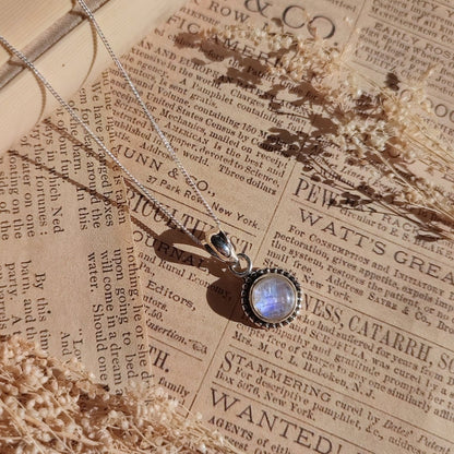 Colgante 'Anumati' de Piedra de Luna y Plata de Ley 925 - Mystical Tienda
