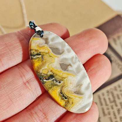 Colgante de Jaspe Abejorro con Engarce de Plata de Ley 925 - Mystical Tienda