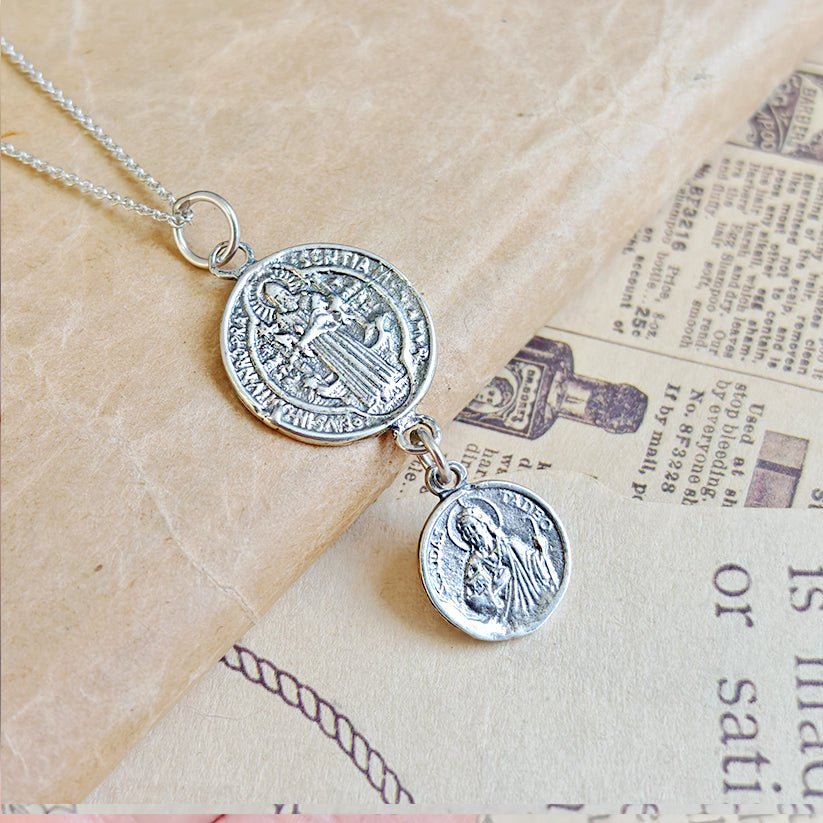 Colgante Doble Protección San Benito & San Judas Tadeo – Plata de Ley 925 - Mystical Tienda