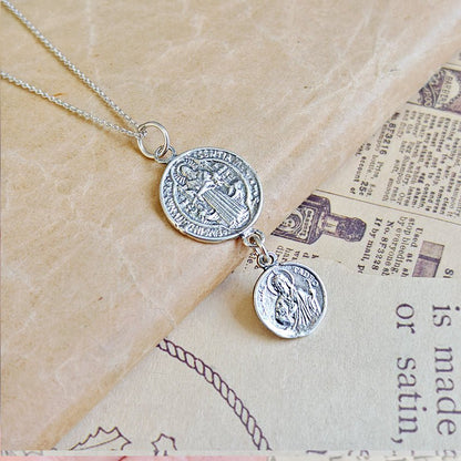 Colgante Doble Protección San Benito & San Judas Tadeo – Plata de Ley 925 - Mystical Tienda