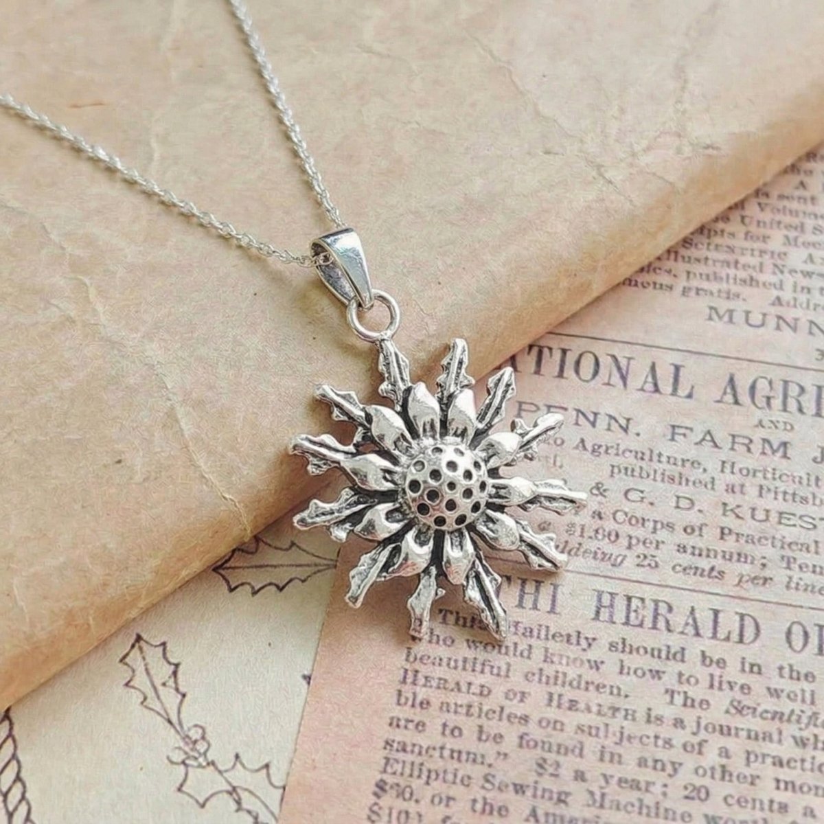 Colgante Eguzkilore - Plata de Ley 925 - Mystical Tienda