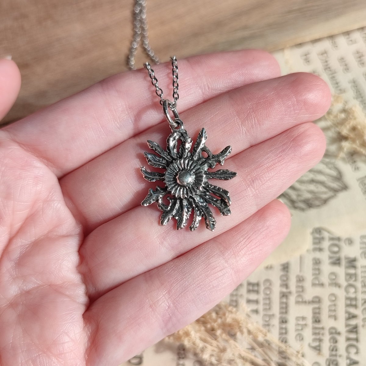 Colgante Eguzkilore - Plata de Ley 925 - Mystical Tienda