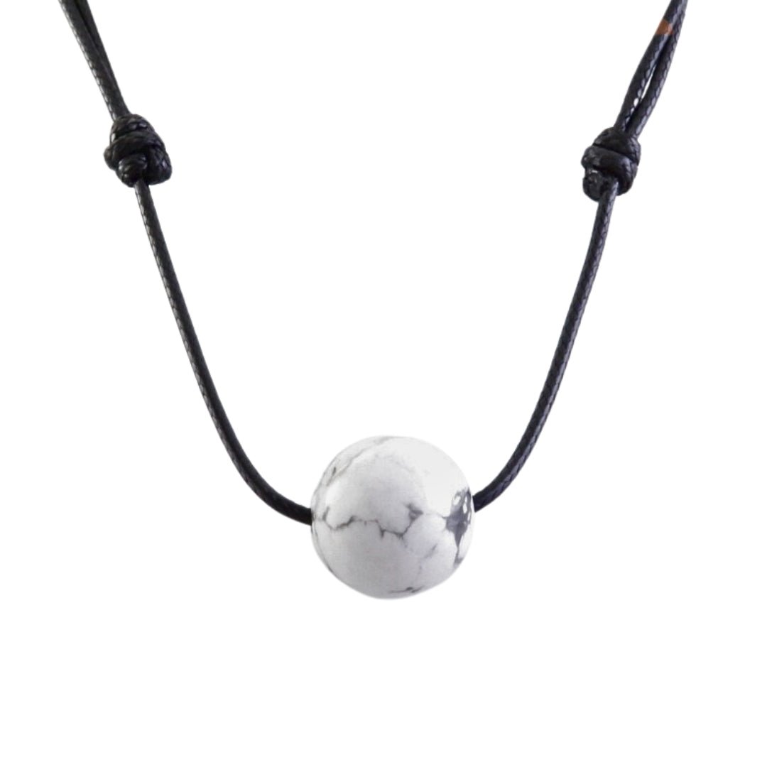 //mysticaltienda.com/cdn/shop/files/colgante-esfera-de-howlita-blanca-578791.jpg?v=1725537753