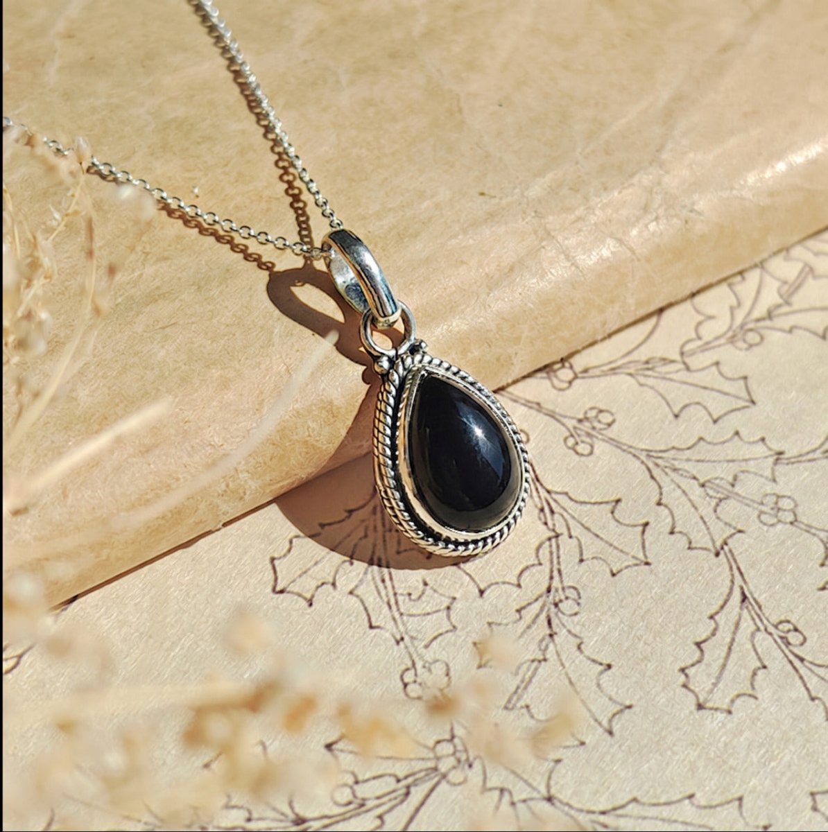 Colgante 'Hina' Ónix y Plata de Ley 925 - Mystical Tienda