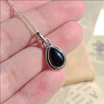 Colgante 'Hina' Ónix y Plata de Ley 925 - Mystical Tienda