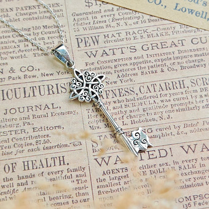 Colgante Llave Nudo de Bruja - Plata de Ley 925 - Mystical Tienda