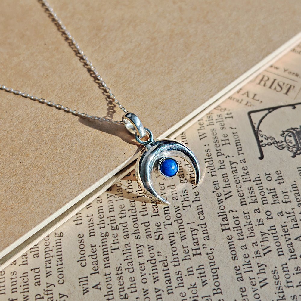 Colgante Luna Invertida de Lapislázuli - Plata de Ley 925 - Mystical Tienda
