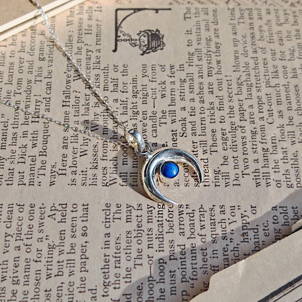 Colgante Luna Invertida de Lapislázuli - Plata de Ley 925 - Mystical Tienda