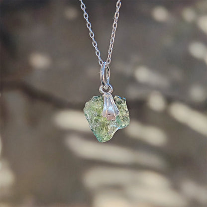 Colgante Moldavita - Engarce de Plata de Ley 925 - Mystical Tienda