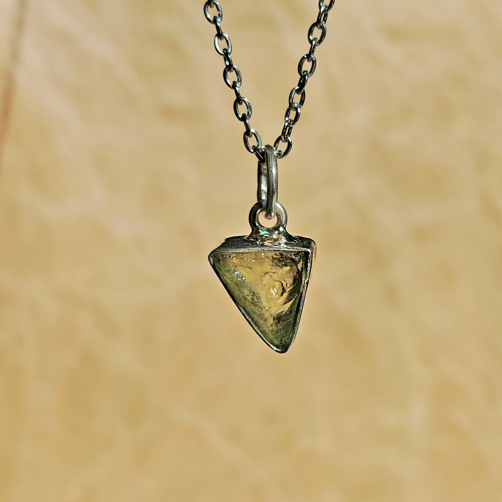 Colgante Moldavita Plata de Ley 925 - PREVENTA - Mystical Tienda