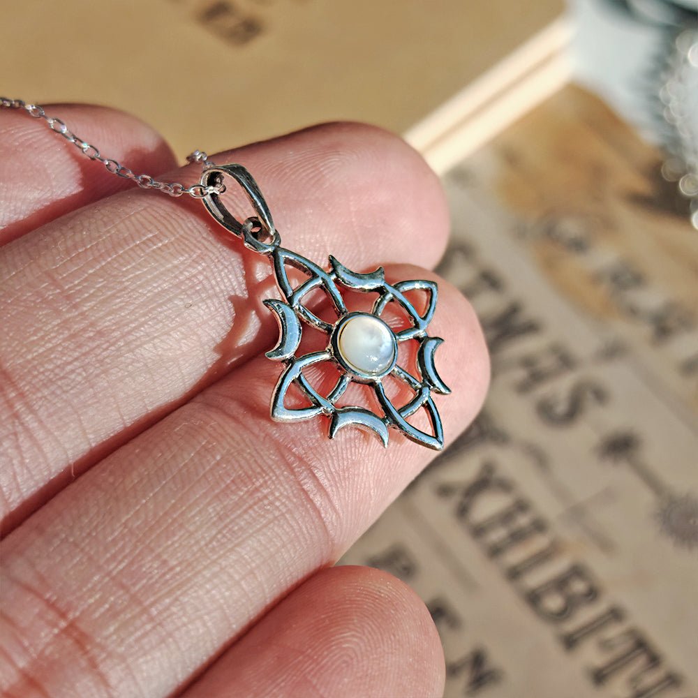 Colgante Nudo de Bruja Wicca con Nácar - Plata de Ley 925 - Mystical Tienda