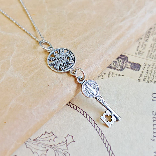 Colgante Protector Llave de San Benito & Tetragramaton S925 - Mystical Tienda