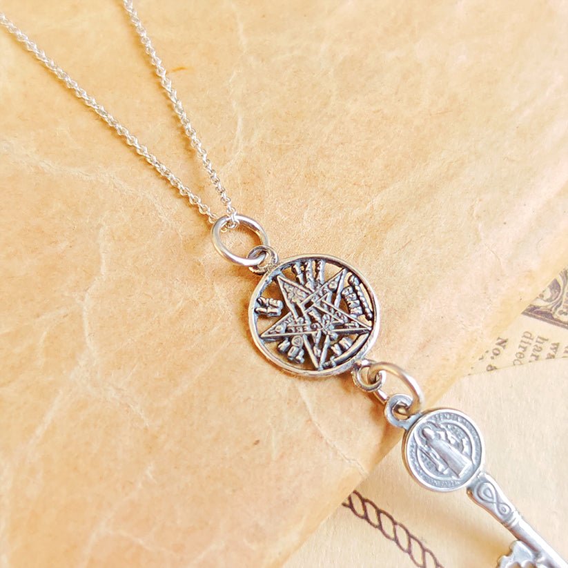 Colgante Protector Llave de San Benito & Tetragramaton S925 - Mystical Tienda