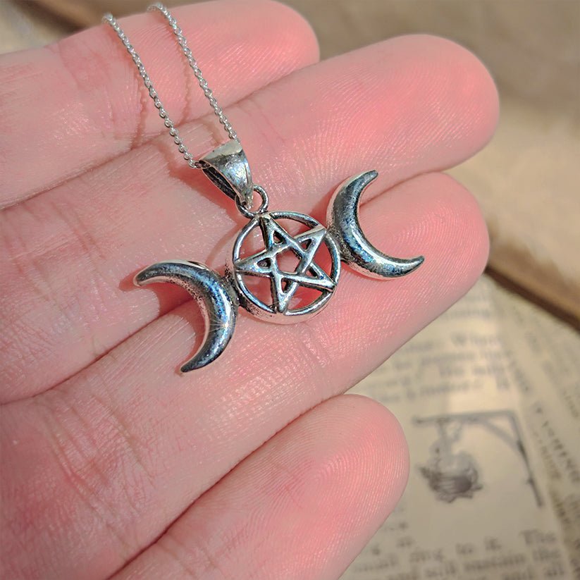 Colgante Triple Luna con Pentagrama – Plata de Ley 925 - Mystical Tienda