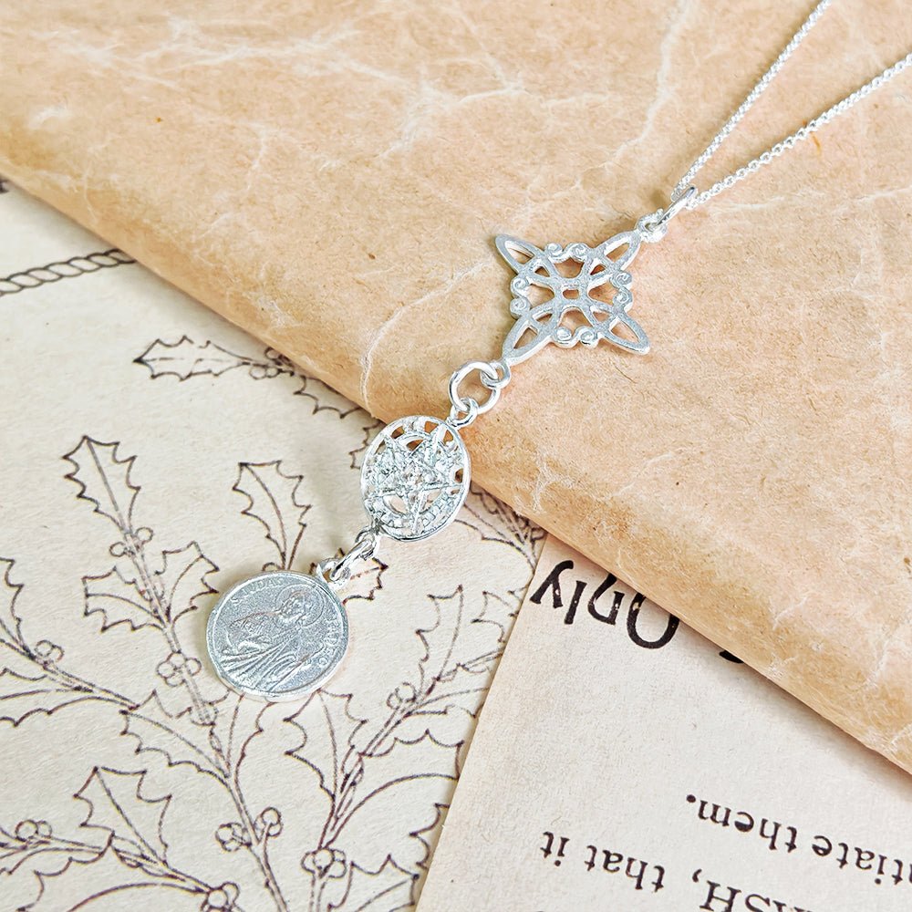 Colgante Triple Protector S925: Nudo de Bruja, Tetragramatón y San Judas Tadeo - Mystical Tienda