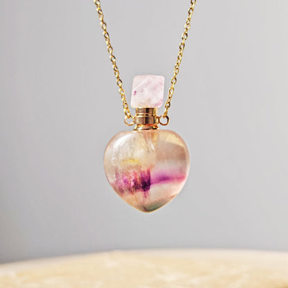 Collar Botella Mágica – Fluorita Arcoíris & Acero Inox. Dorado - Mystical Tienda