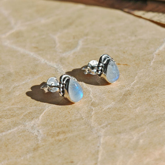 Pendientes Agra de Piedra de Luna y Plata de Ley 925 - Mystical Tienda