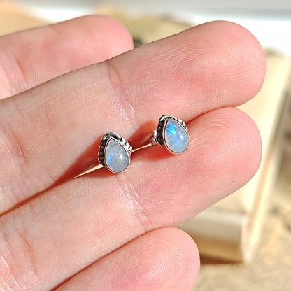 Pendientes Agra de Piedra de Luna y Plata de Ley 925 - Mystical Tienda