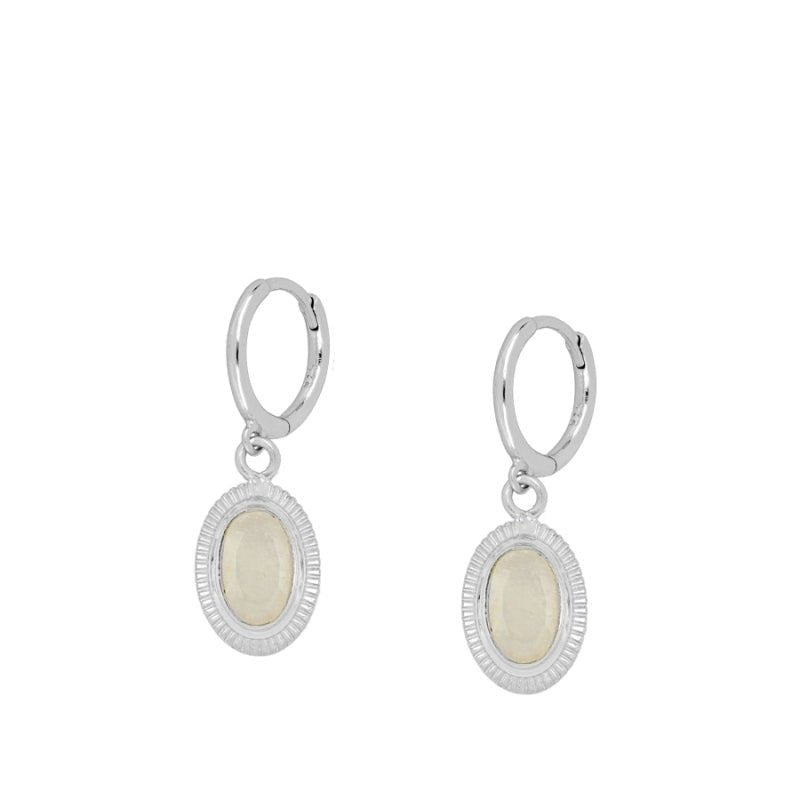 //mysticaltienda.com/cdn/shop/files/pendientes-ovale-de-piedra-de-luna-684661.jpg?v=1717675807