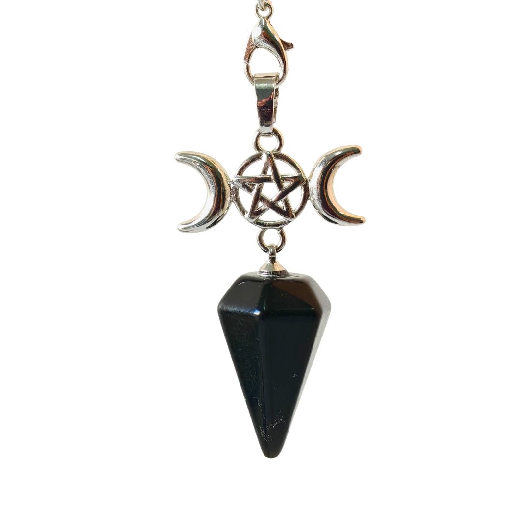 //mysticaltienda.com/cdn/shop/files/pendulo-de-onix-triple-diosa-698366.jpg?v=1731337318