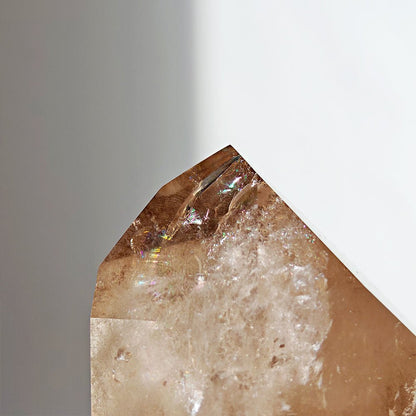Punta de Cuarzo Ahumado 02 - Maestro Canalizador y Arcoiris - Mystical Tienda