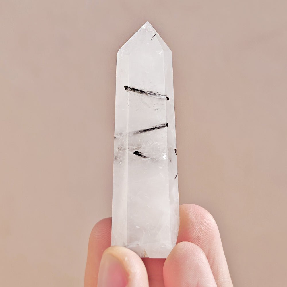 Punta de Cuarzo Turmalinado - Mystical Tienda