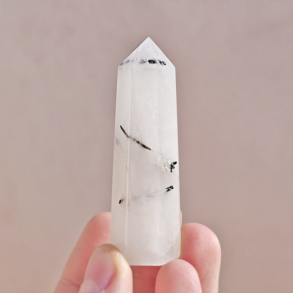 Punta de Cuarzo Turmalinado - Mystical Tienda