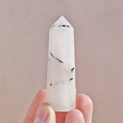 Punta de Cuarzo Turmalinado - Mystical Tienda